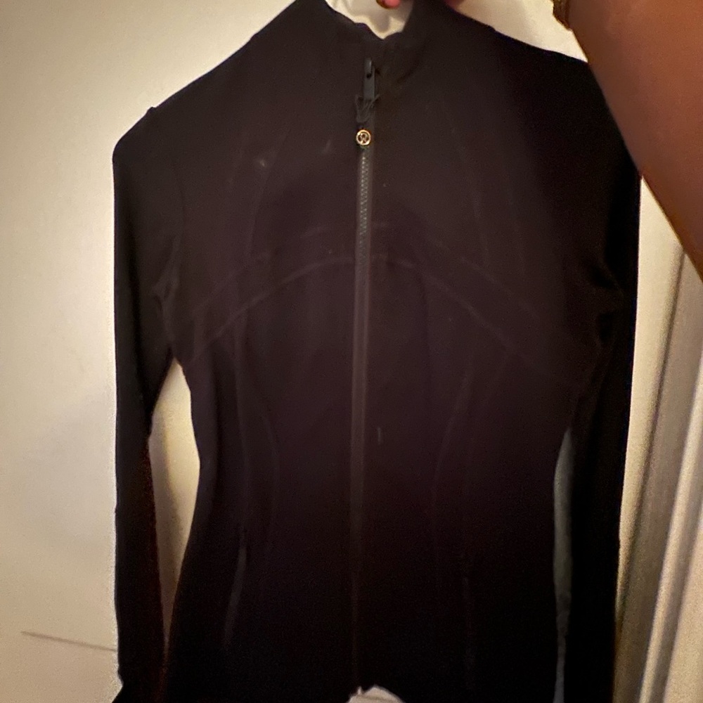 Lululemon define jacket size 4